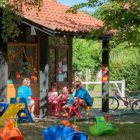 Domaine De Peyricat Campingplads 3*