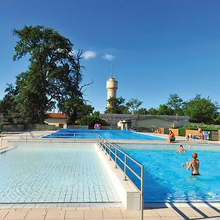 Domaine De Peyricat Campsite Sabres