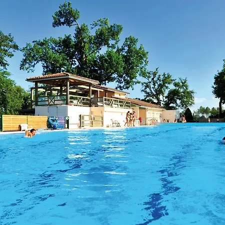 Domaine De Peyricat Campingplads 3*